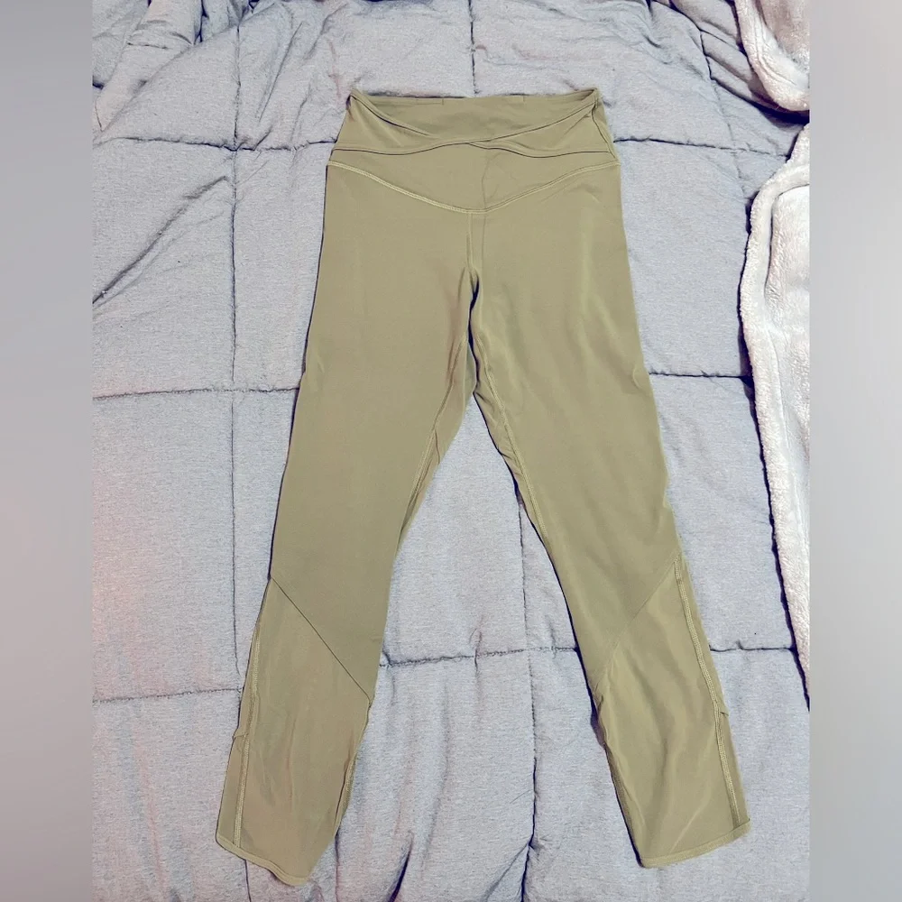 Lululemon Nulu and Criss-Cross High-Rise Crop 23” size 6 - Picture 1 of 10